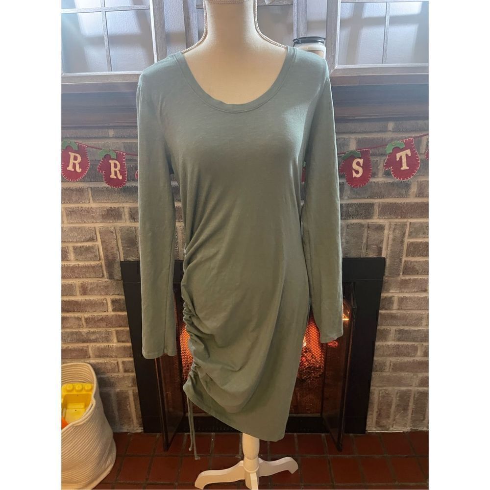 Anthropologie - Sundry side ruched color olive, size 4